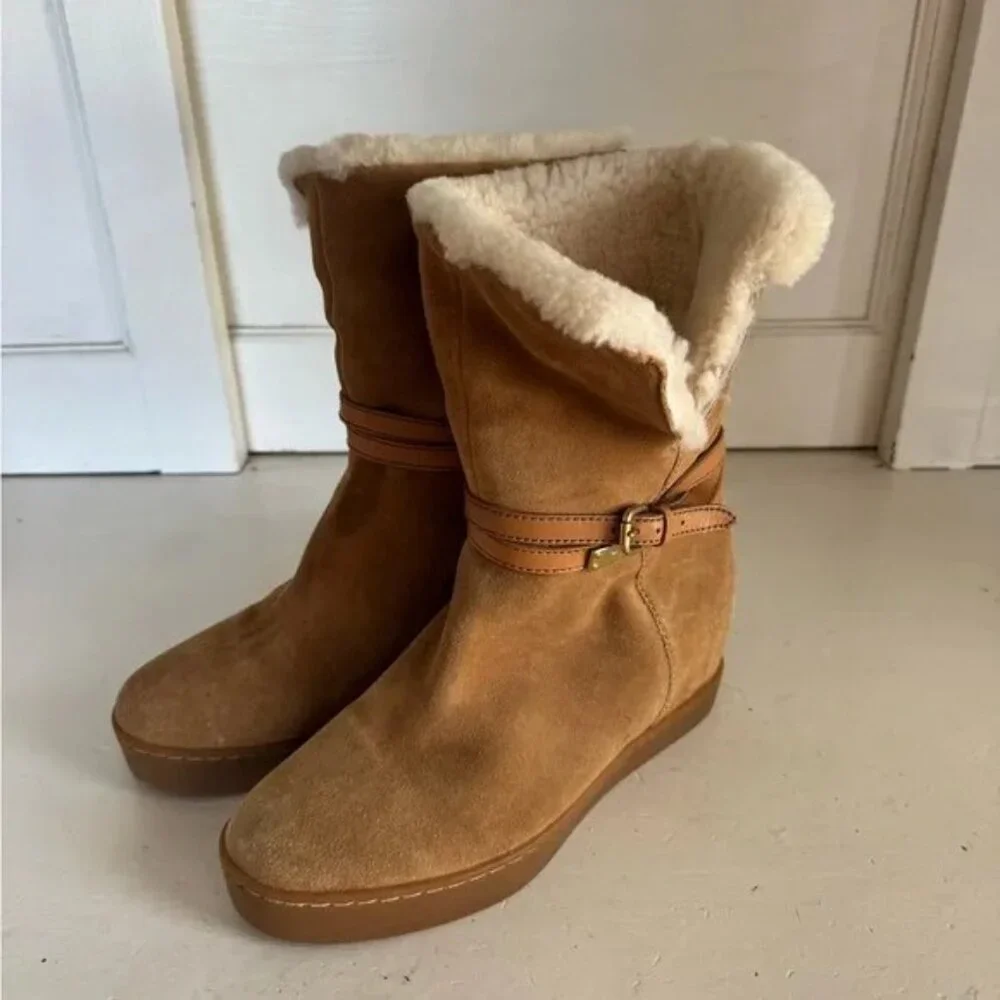 Coach tan wedge faux fur boots size 8